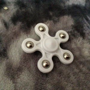 Fidget spinner